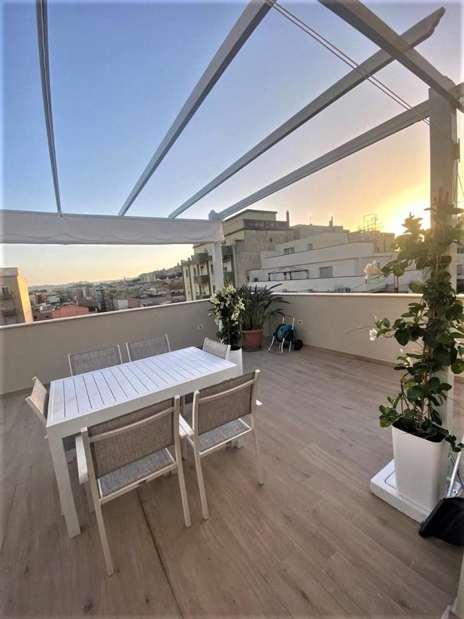 Rossini Penthouse Lejlighed Cagliari Eksteriør billede