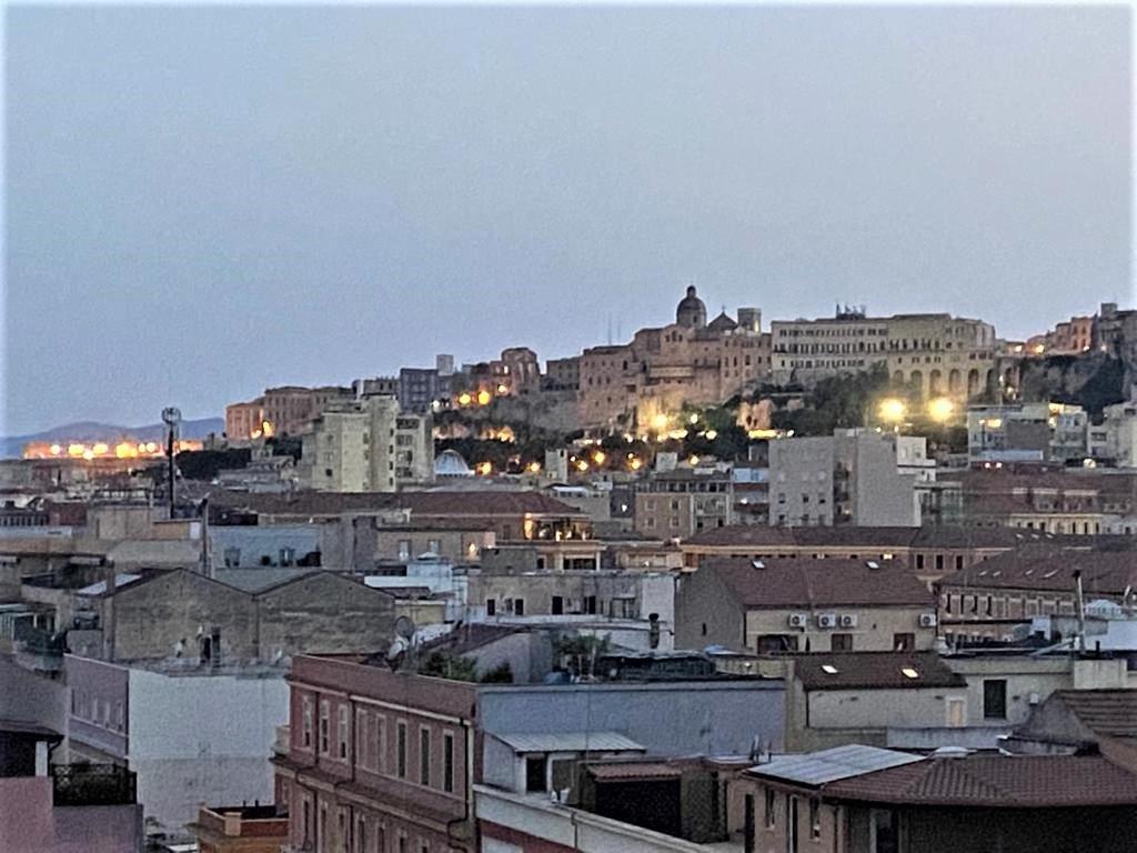Rossini Penthouse Lejlighed Cagliari Eksteriør billede
