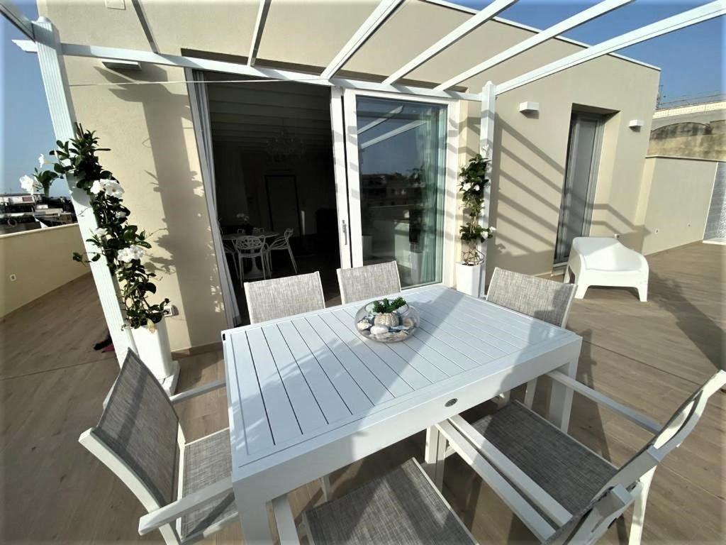 Rossini Penthouse Lejlighed Cagliari Eksteriør billede