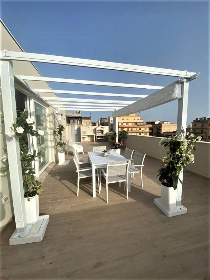 Rossini Penthouse Lejlighed Cagliari Eksteriør billede