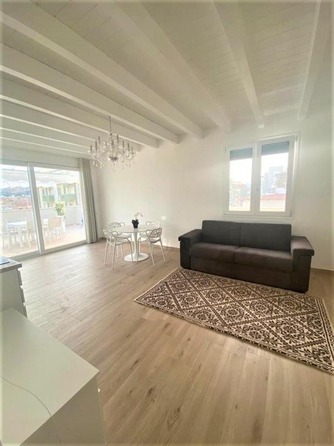 Rossini Penthouse Lejlighed Cagliari Eksteriør billede